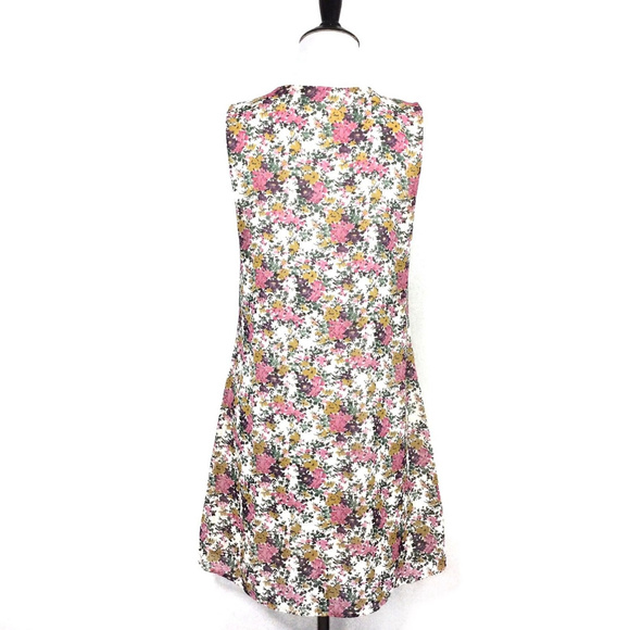 TOBI Floral Lace Front Lined Mini Dress - Picture 4 of 7